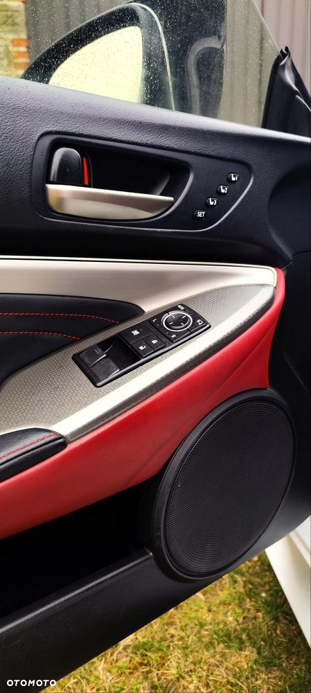 Lexus RC 200t / 300 F Sport - 18