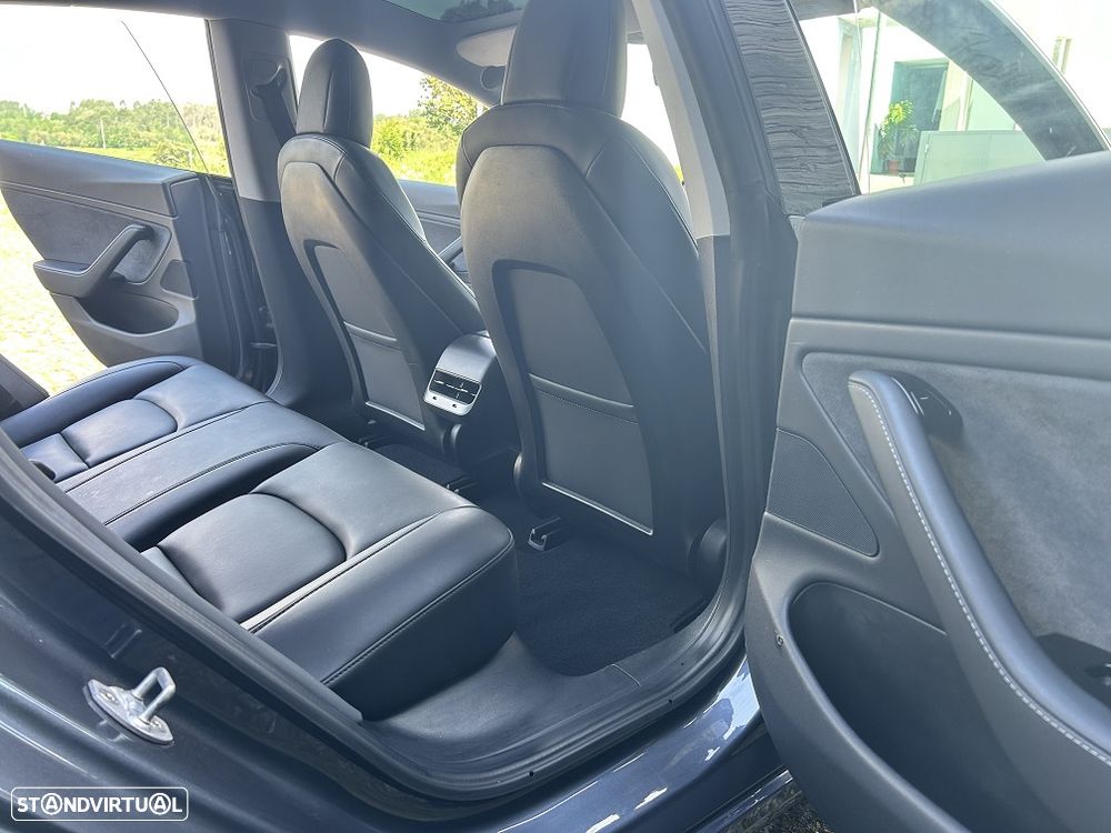 Tesla Model 3 Long Range AWD Dual Motor - 19