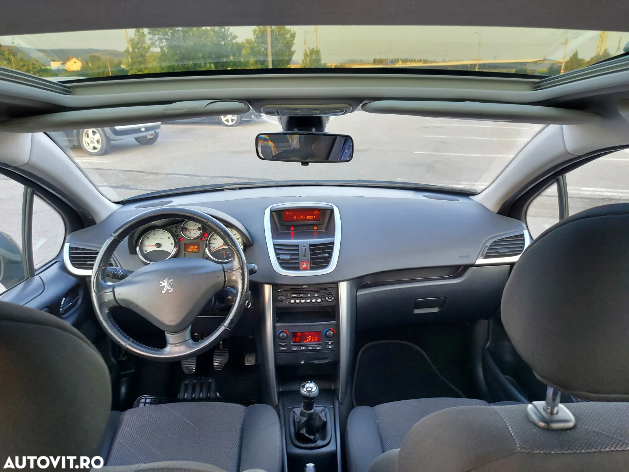 Peugeot 207 - 6