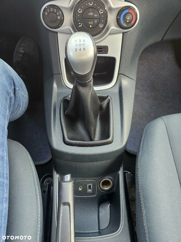 Ford Fiesta 1.4 TDCi Titanium - 27