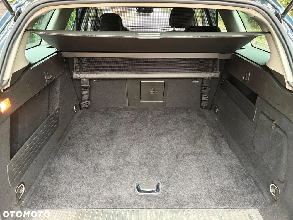 Opel Astra 1.6 CDTI DPF ecoFLEX TourerStart/Stop Exklusiv - 21