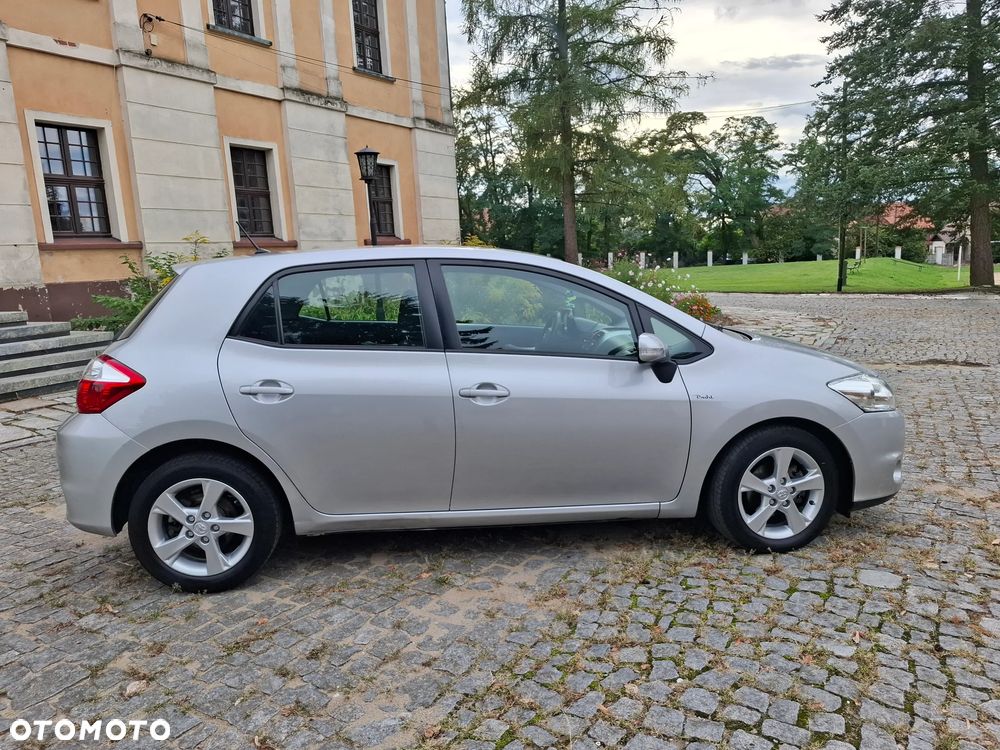 Toyota Auris 1.6 Life+ - 3