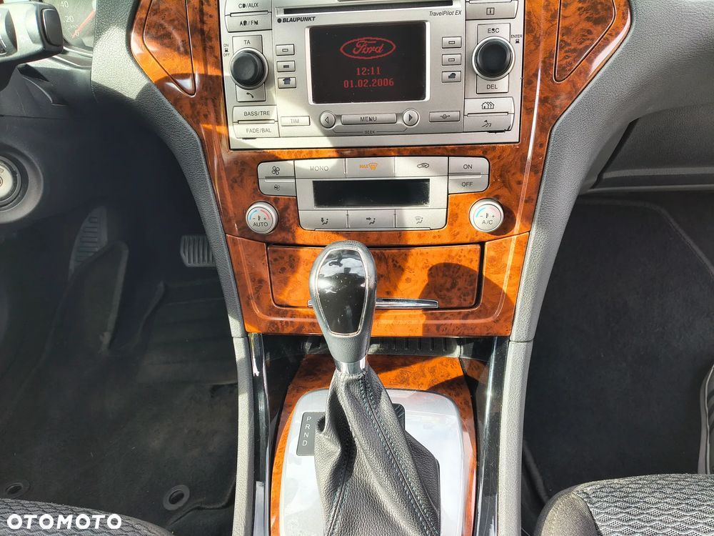 Ford Mondeo - 9