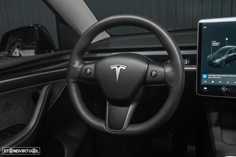 Tesla Model Y Long Range Dual Motor AWD - 10