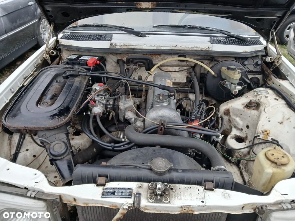 Mercedes-Benz W123 - 23