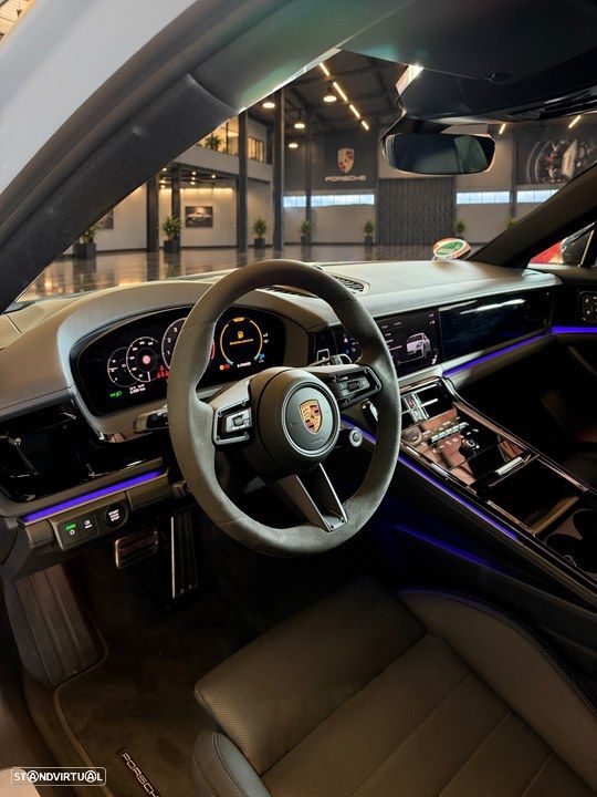 Porsche Panamera 4 E-Hybrid — photo 5