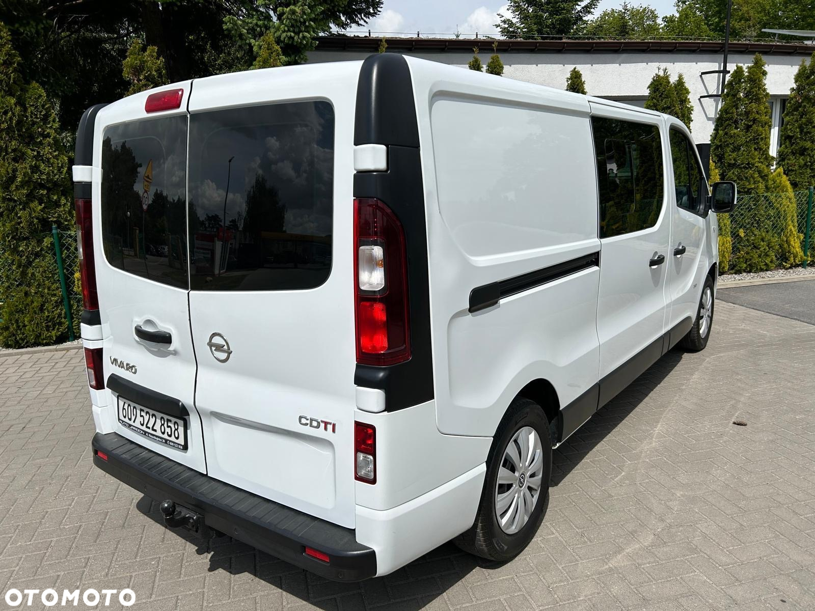 Opel Vivaro L2H1 2,9t Elegance Premium - 18