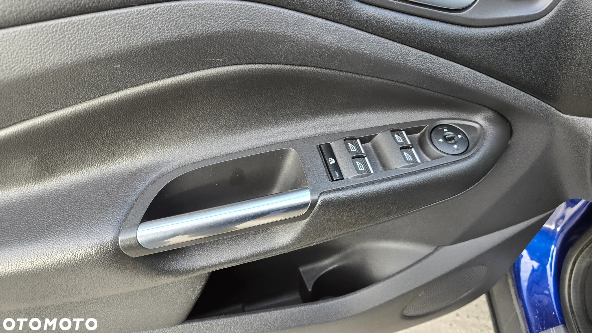 Ford Kuga - 11