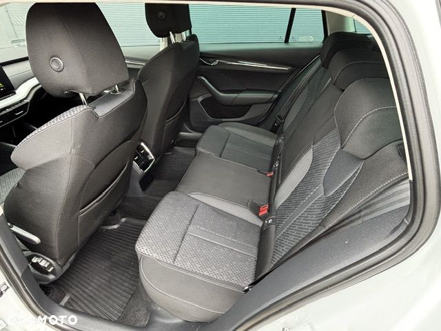 Skoda Octavia 2.0 TDI Style DSG - 21