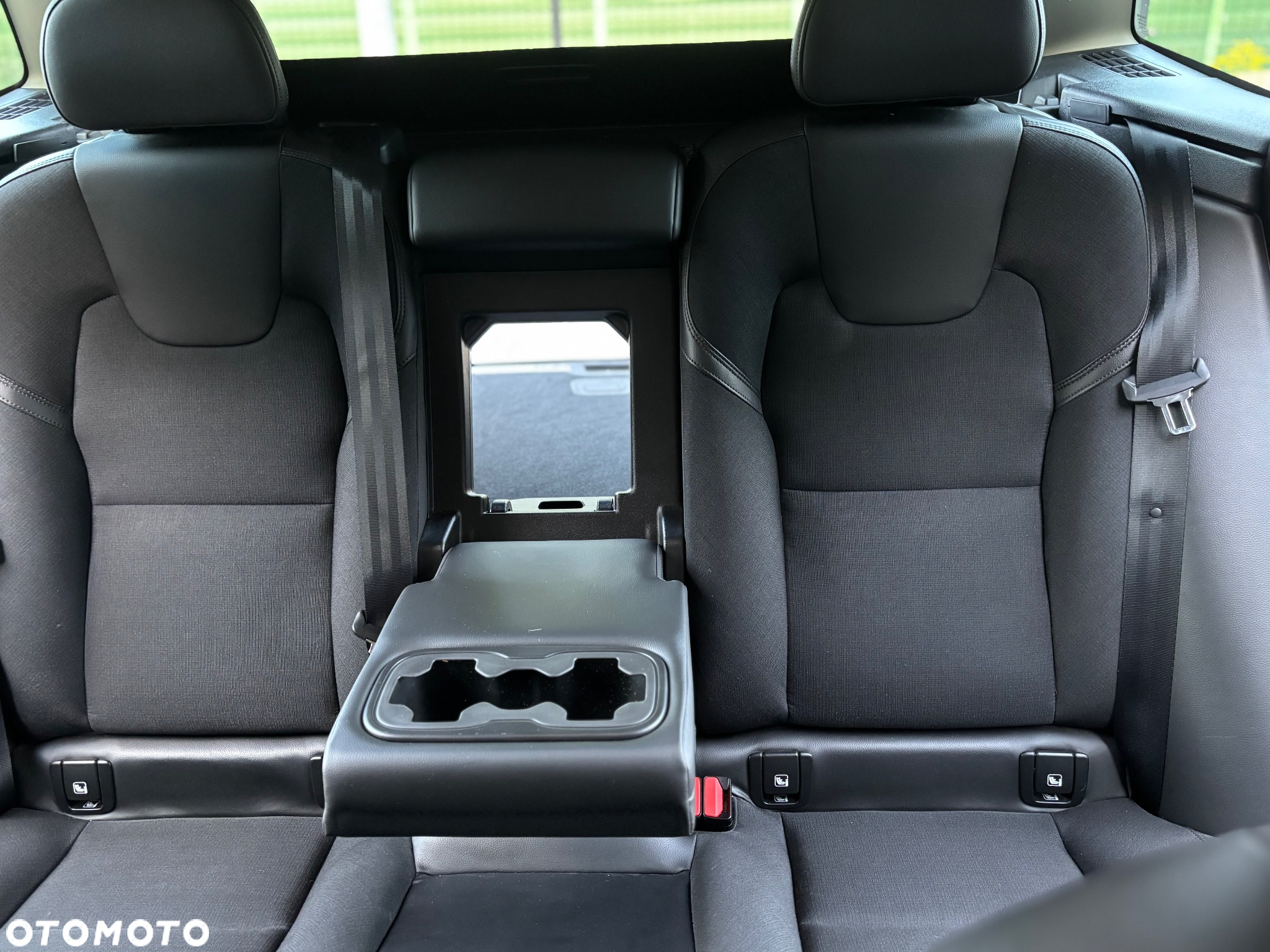 Volvo XC 60 D4 AWD Momentum - 27