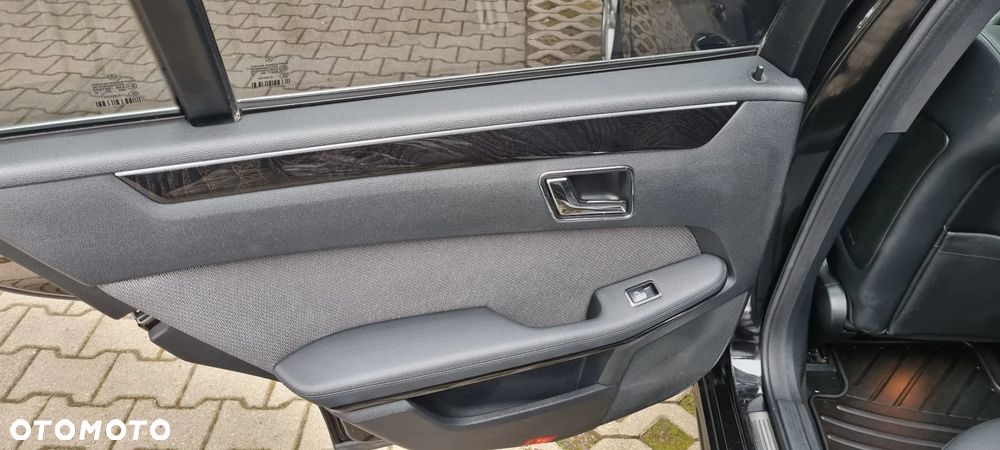 Mercedes-Benz Klasa E 350 CDI 4-Matic BlueEff Avantgarde - 14