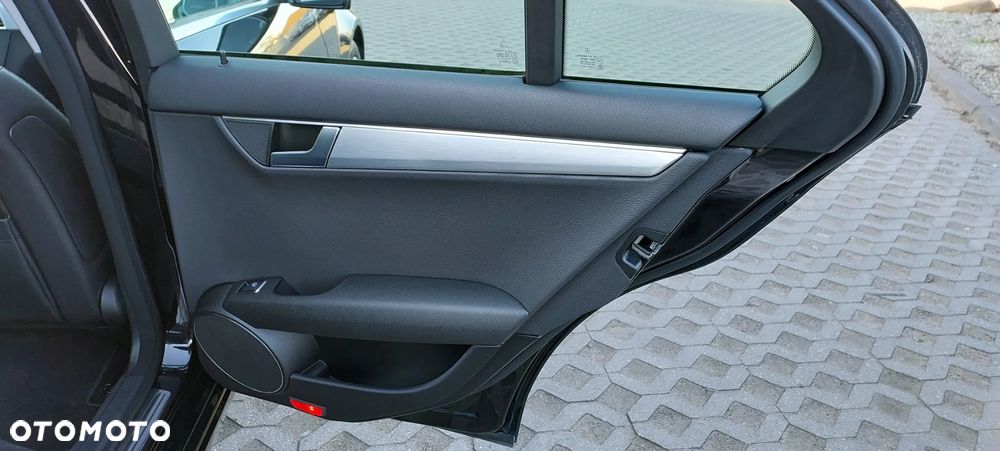 Mercedes-Benz Klasa C - 35