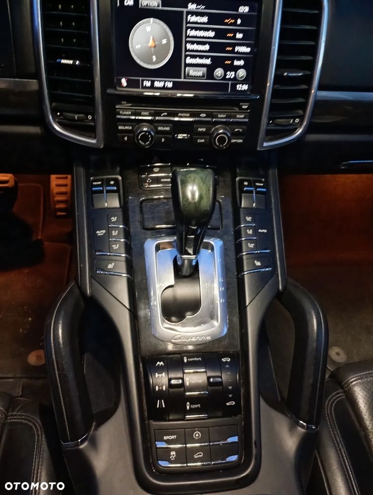 Porsche Cayenne - 9