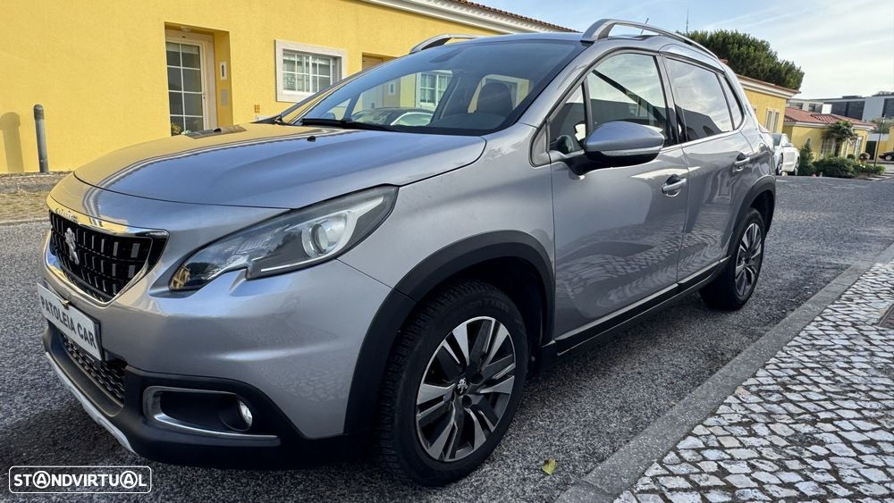 Peugeot 2008 1.2 PureTech Allure EAT6 - 9