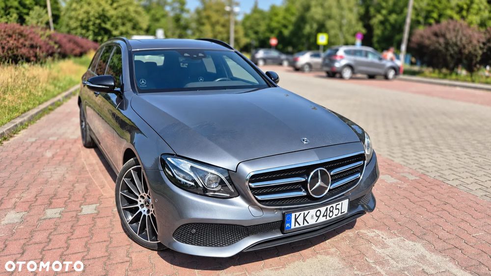 Mercedes-Benz Klasa E 220 d 9G-TRONIC - 4