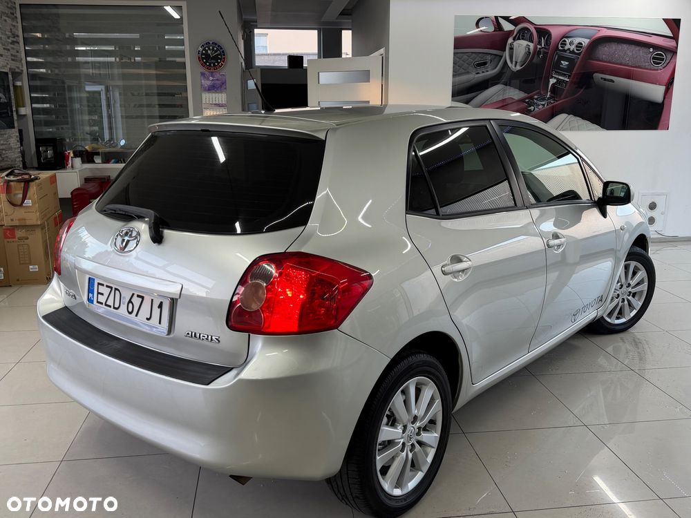 Toyota Auris 1.6 VVT-i Prestige MM - 8