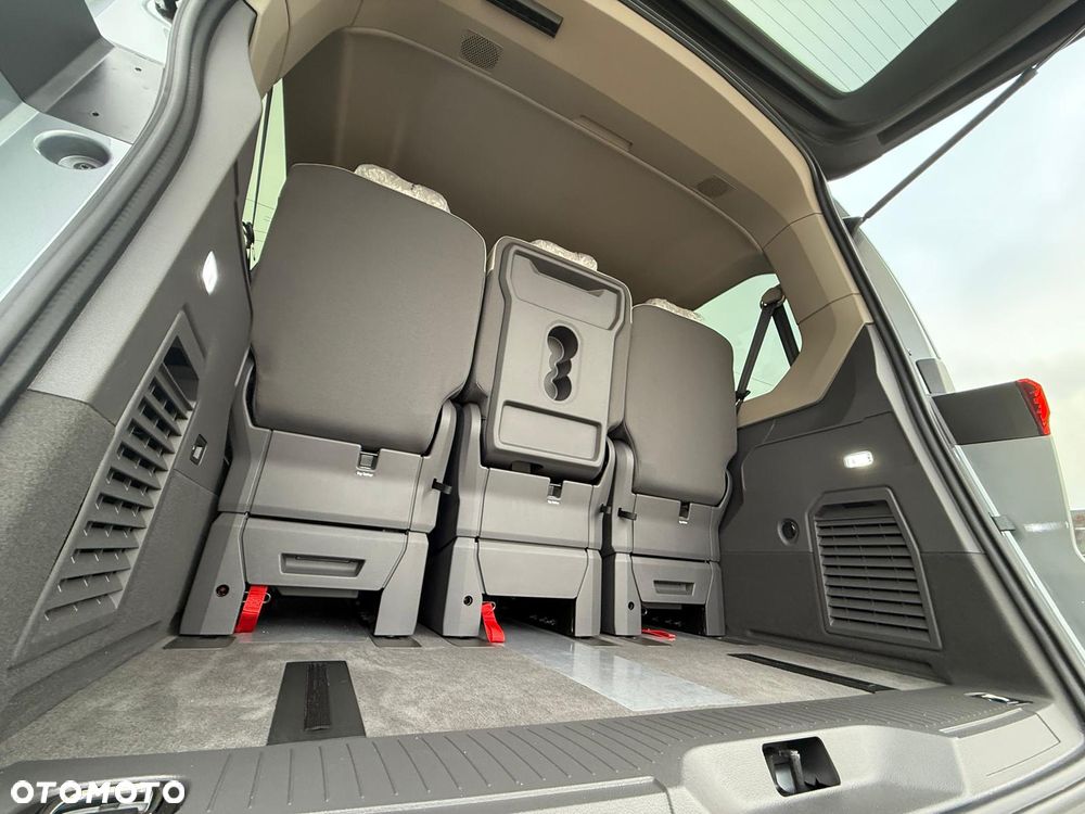 Volkswagen Multivan 2.0 TDI L2 Family DSG - 32