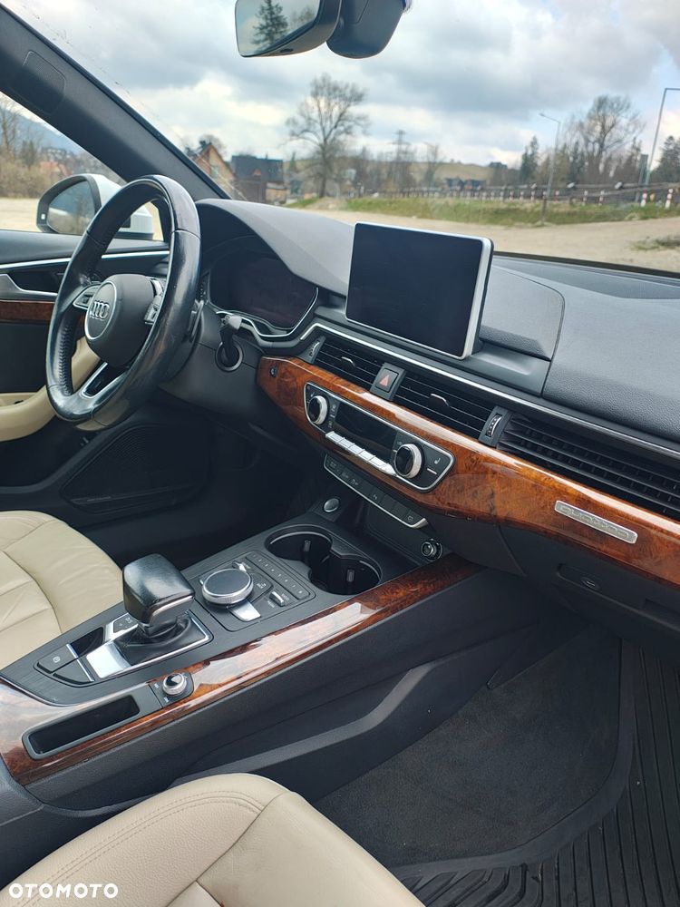 Audi A4 Limousine - 21