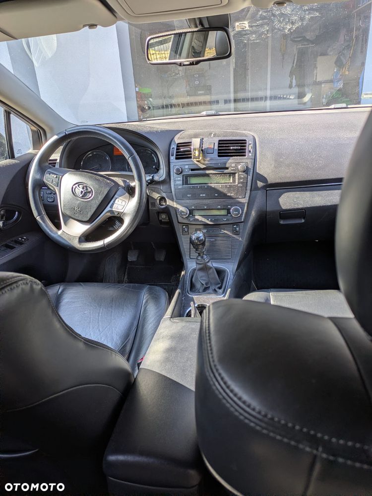 Toyota Avensis 2.0 D-4D Sol - 8