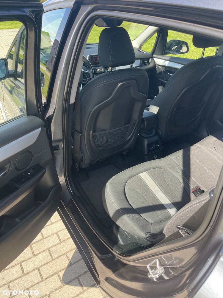 BMW Seria 2 216d Luxury Line - 11
