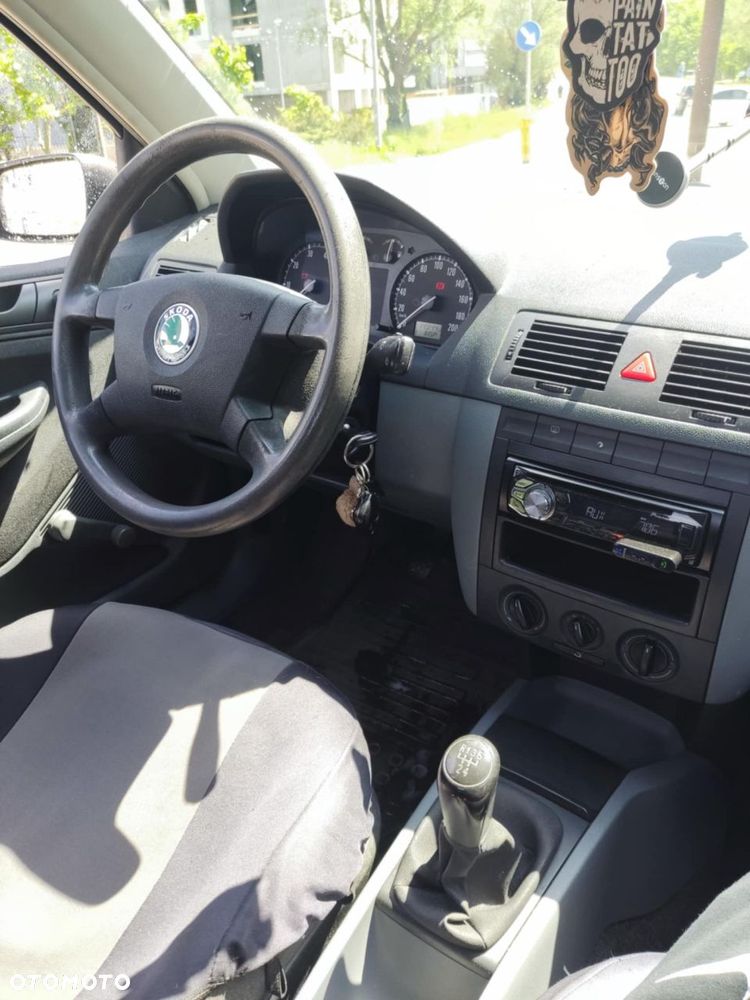 Skoda Fabia 1.2 12V Ambiente - 6