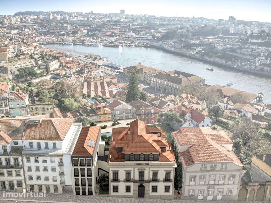 Apartamento T3 Duplex na Baixa do Porto com garagem - Grande imagem: 3/25
