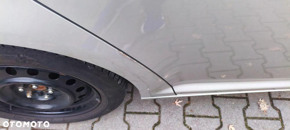Toyota Avensis 2.0 VVT-i Prestige - 14