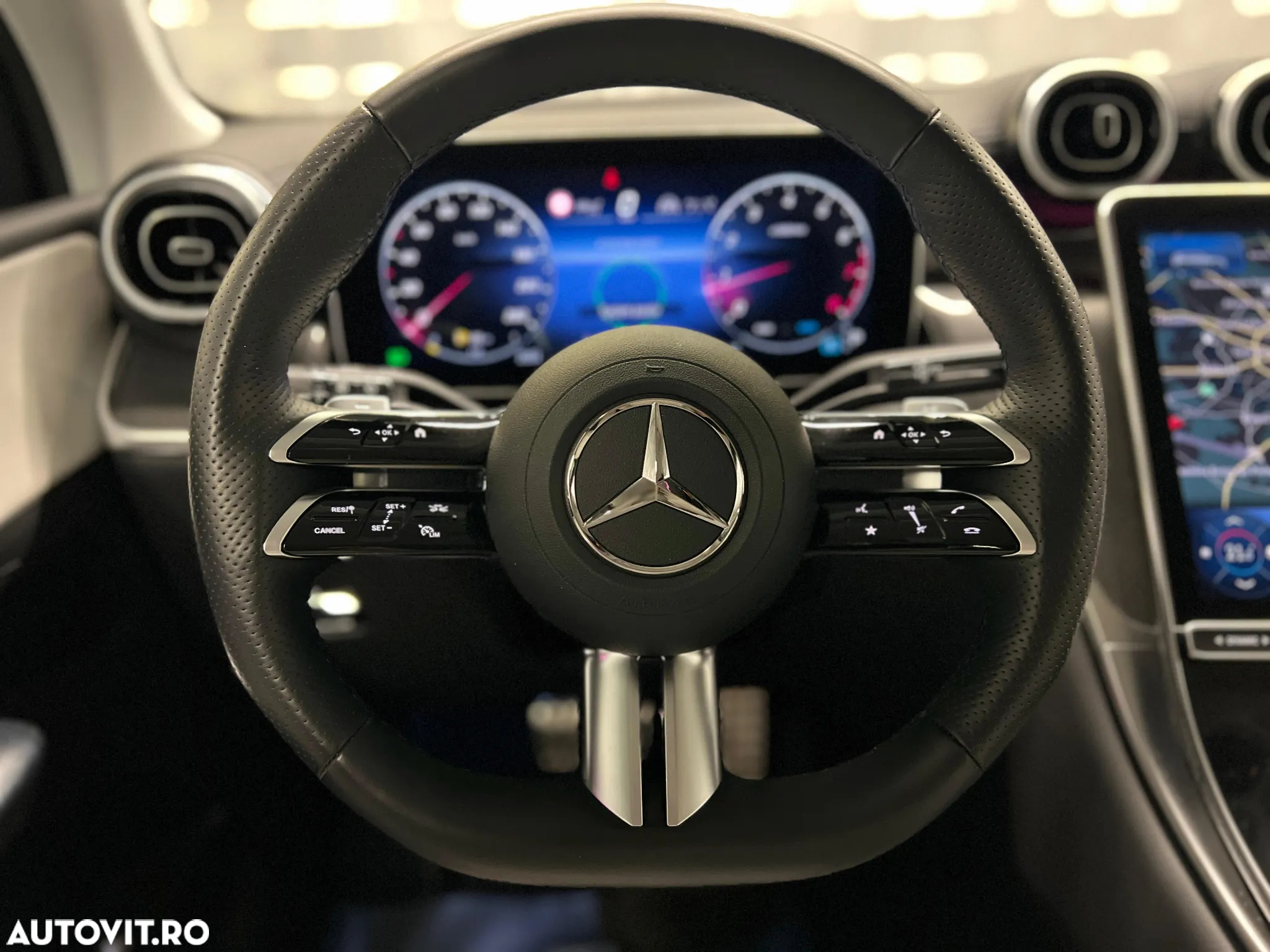 Mercedes-Benz GLC 200 4Matic 9G-TRONIC AMG Line Advanced - 20