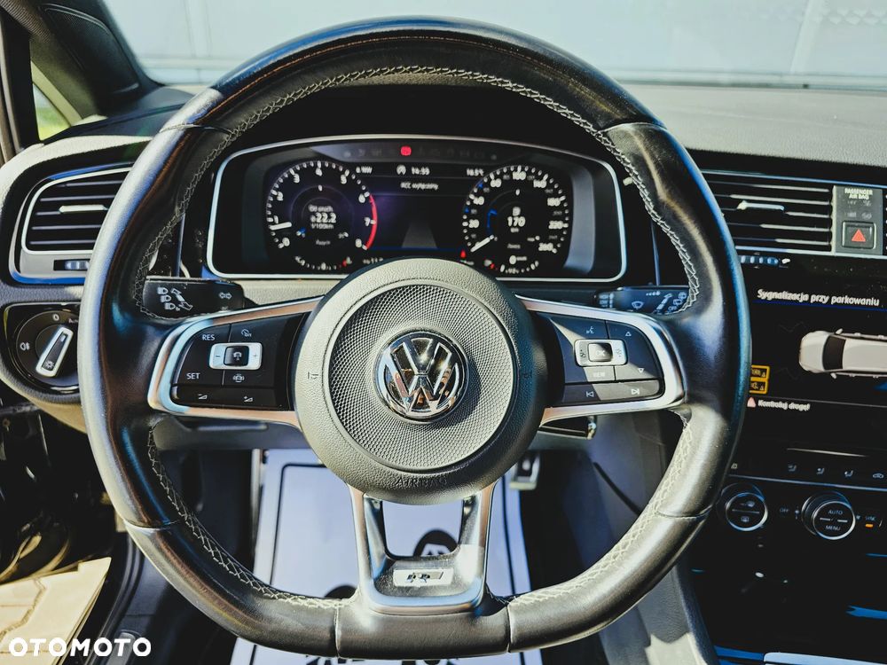 Volkswagen Golf Variant - 11