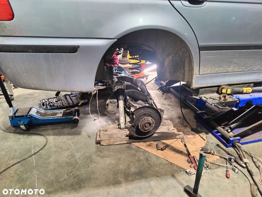 BMW Seria 5 - 24