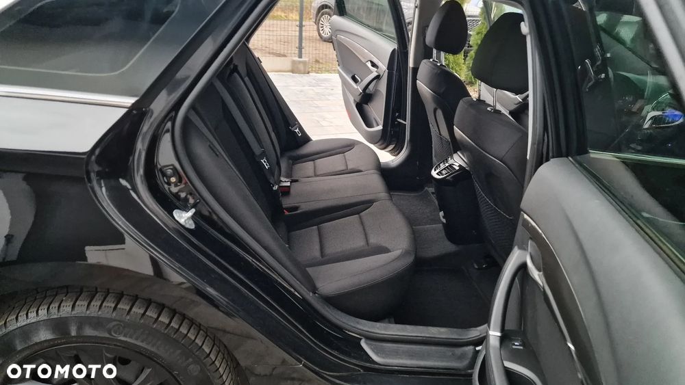 Hyundai i40 Kombi blue 1.7 CRDi Style - 29