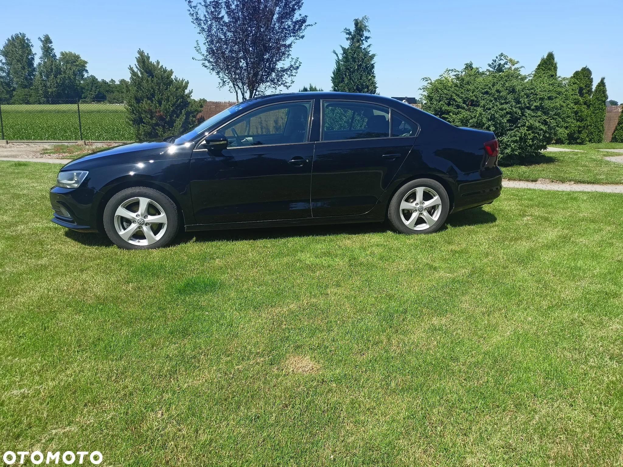 Volkswagen Jetta 2.0 TDI DPF BMT Trendline - 4