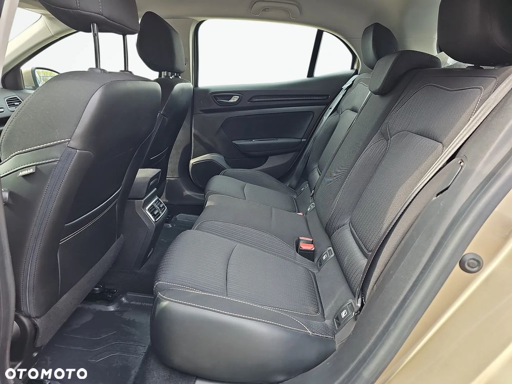 Renault Megane 1.6 SCe Zen - 18