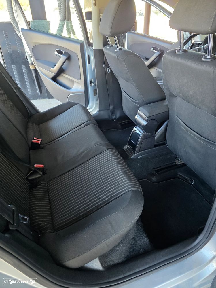 VW Polo 1.6 TDI Highline - 10