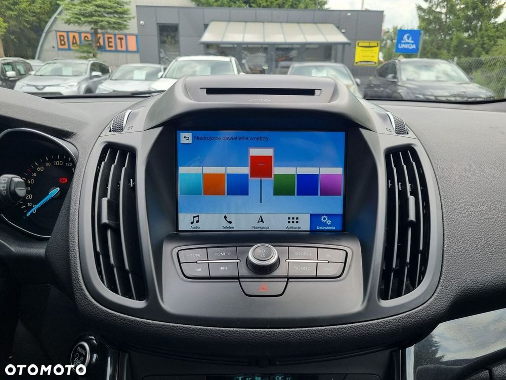 Ford Kuga 1.5 EcoBoost 2x4 Titanium - 23