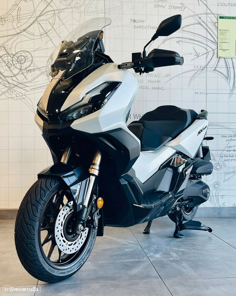 Honda ADV 350 - 3