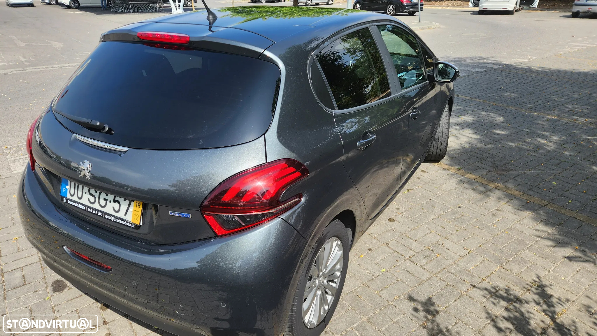 Peugeot 208 1.6 BlueHDi Style - 6