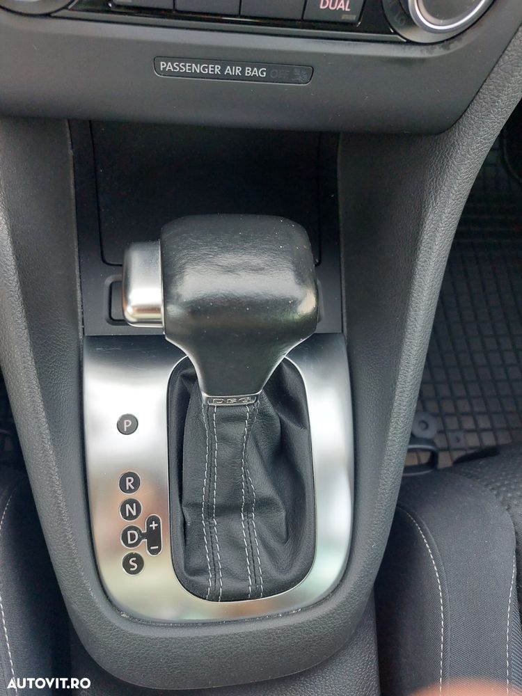 Volkswagen Golf 1.4 TSI Highline DSG - 11