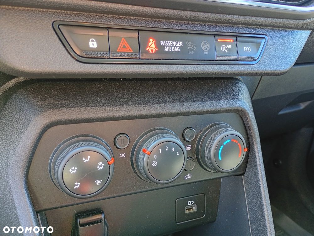 Dacia Jogger 1.0 TCe Comfort 7os - 14