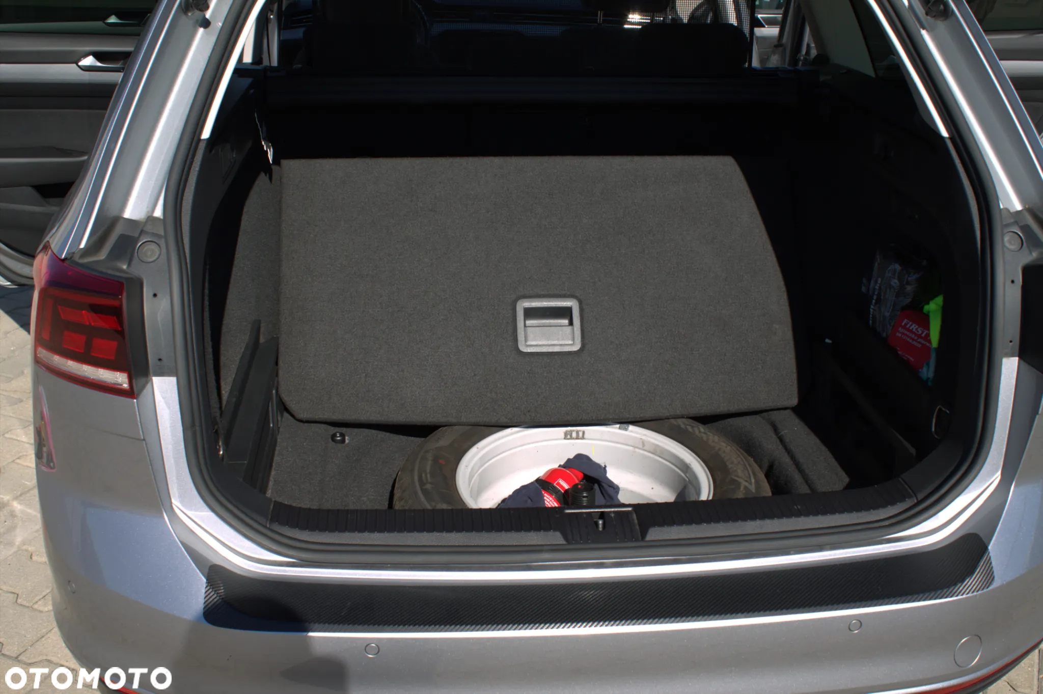 Volkswagen Passat Variant 2.0 TDI SCR DSG Business - 39