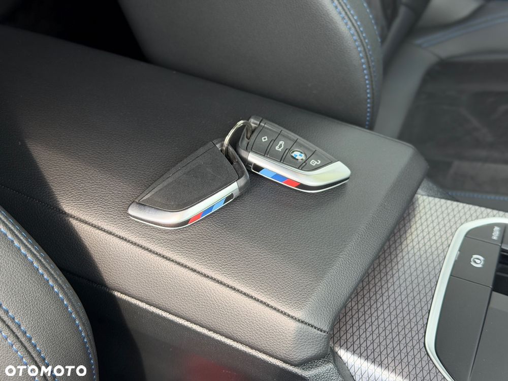 BMW Seria 3 330i M Sport sport - 22