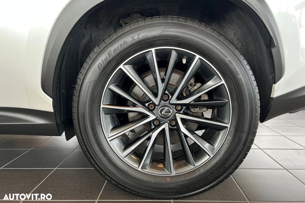 Lexus Seria NX 450h+ E-FOUR Executive Line - 11