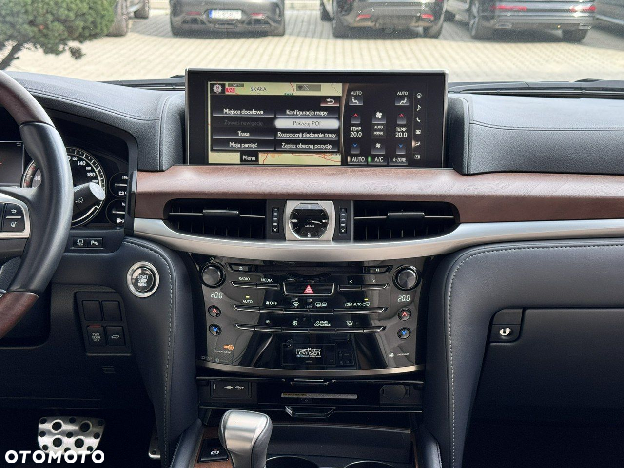 Lexus LX 570 Omotenashi - 25