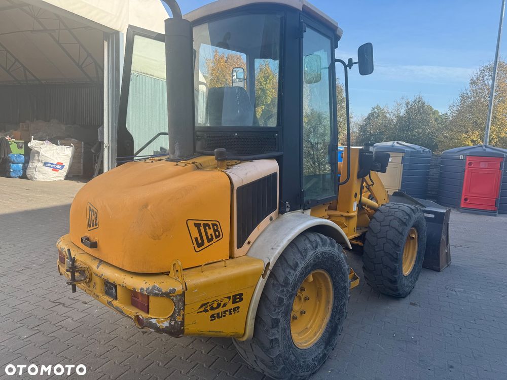 JCB 407B - 3