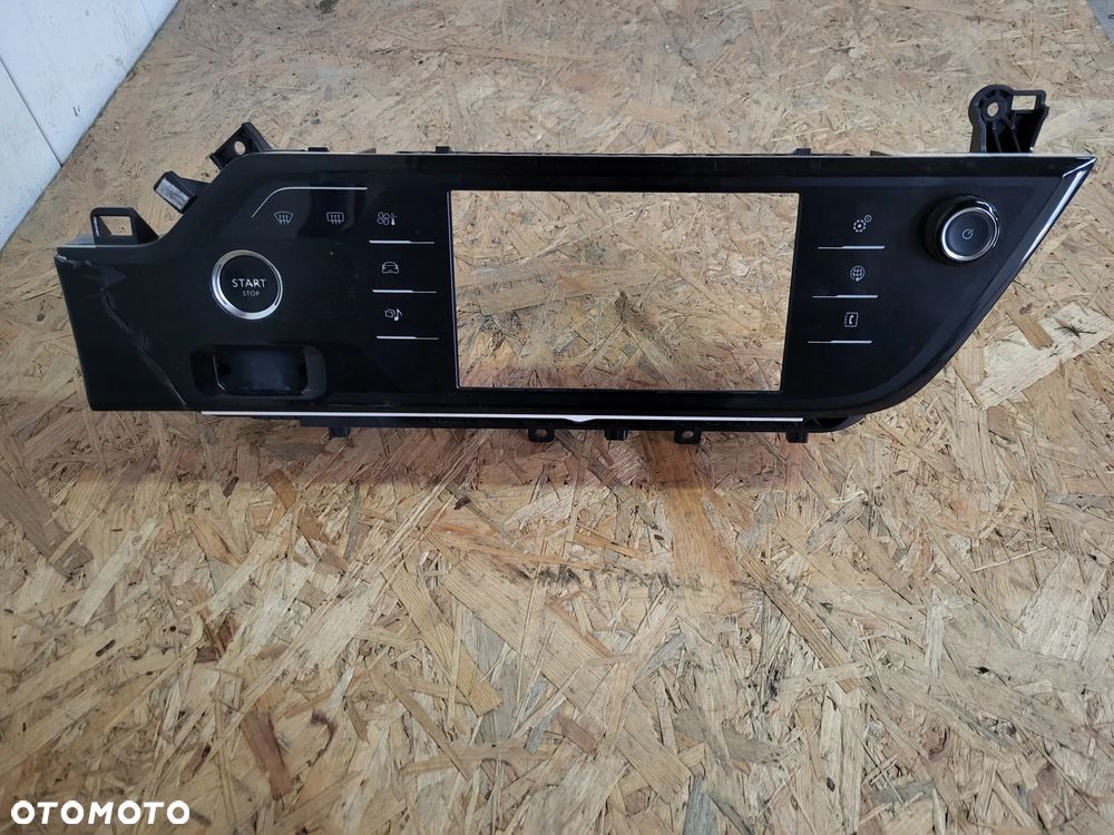 Ramka wyświetlacza Citroen C4 Picasso II - 1