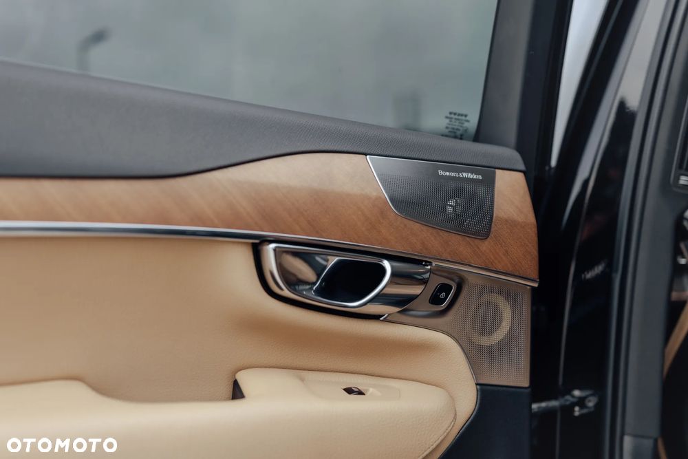 Volvo XC 90 T6 AWD Momentum - 31