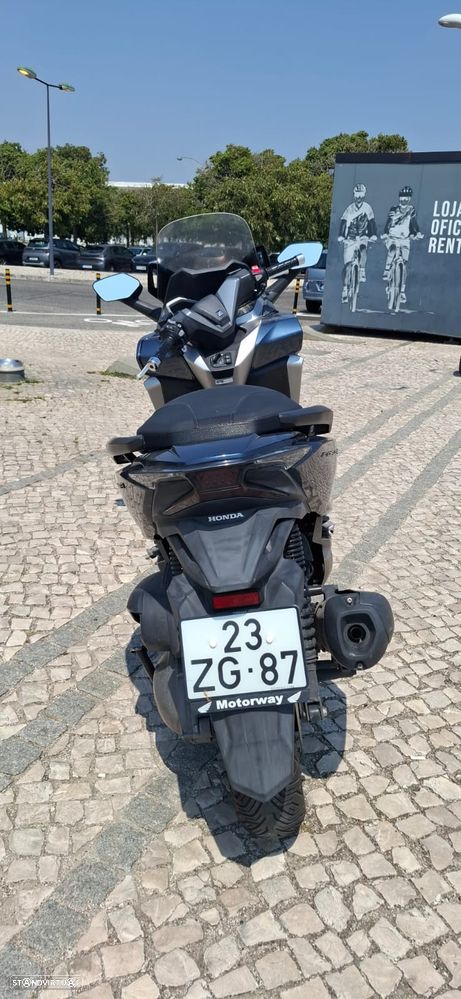 Honda Forza - 6