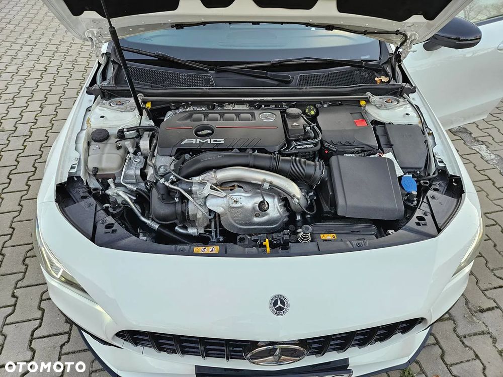 Mercedes-Benz CLA AMG 35 4Matic B AMG Speedshift 7G-DCT - 14