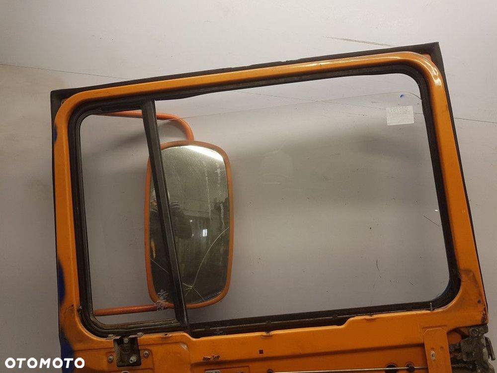 MERCEDES BENZ DAIMLER LP 813 DRZWI PRZÓD PRAWE - 8