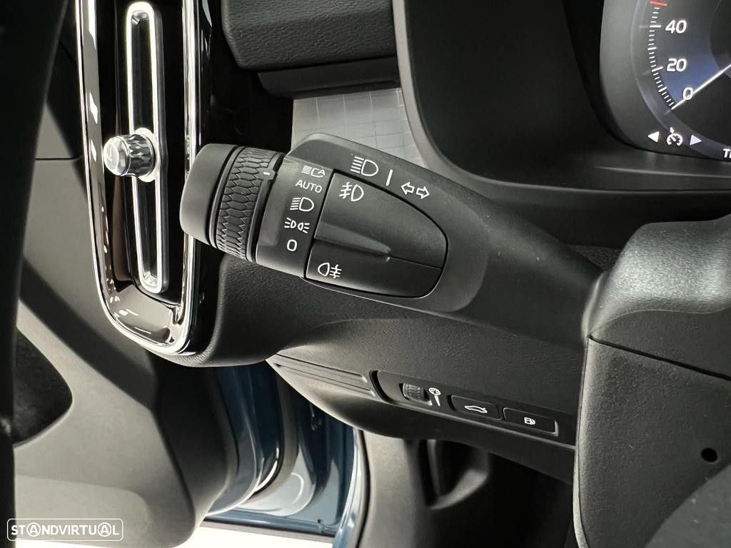 Volvo XC 40 1.5 T4 PHEV Plus Dark - 19